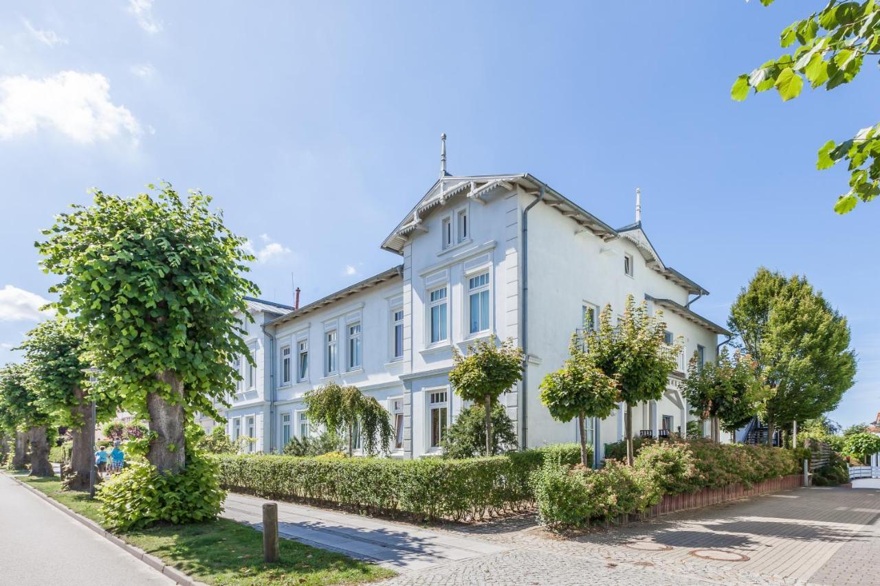 Strandstrasse 16 30 * Kuehlungsborn